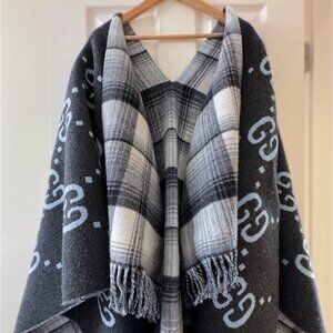 Gucci Reversible GG Wool Cape/Poncho One Size – Men/Women (Unisex); w/all labels